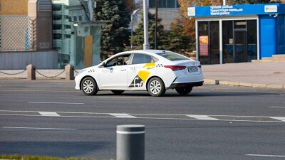 Водителей inDrive и Яндекс Go могут лишить заказов за частое превышение скорости на дорогах