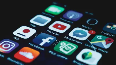 Meta и Google обязали выплатить 3 млн долларов компенсации женщине, зависимой от соцсетей