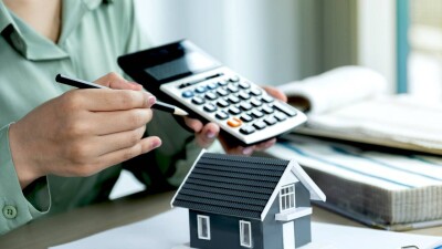 Шарлапаев о льготной ипотеке для молодёжи: Если вы здоровы и способны работать, то должны сами копить на квартиру