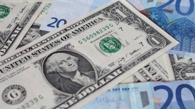 Сколько стоит доллар на бирже и в обменниках Казахстана 20 января