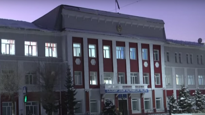 63-летнего преподавателя колледжа уволили за пощёчины студентам в Караганде