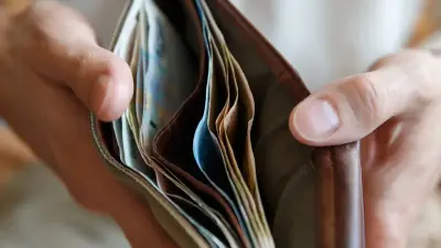 Срок выплаты пособия безработным сократят в Казахстане