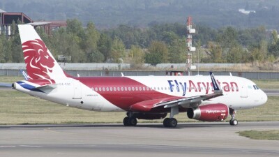 Летевший из Актау в Шымкент борт FlyArystan совершил вынужденную посадку в Алматы