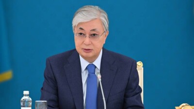 Влияние антироссийских санкций на Казахстан: Токаев поручил поддержать бизнес и население
