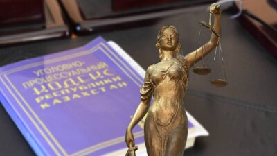 "Увезут в лес и заставят рыть себе могилу". Потерпевший по делу Гульмиры Сатыбалды дал показания в суде