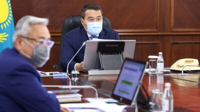 "Не объясняет, что делает". Смаилов раскритиковал Минсельхоз