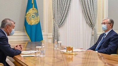 Ахметов рассказал Токаеву о темпах вакцинации и планах по развитию массового спорта в ВКО