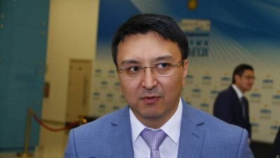 Предварительное слушание по делу Альтаева: бывшего вице-министра обвинили в получении взяток на 50 млн тенге