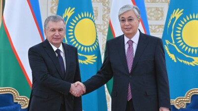 Токаев направил телеграмму Мирзиёеву