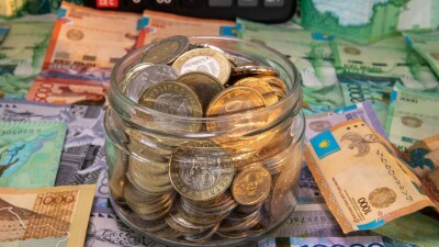 Специальную социальную выплату введут в Казахстане для занятых во вредных условиях труда