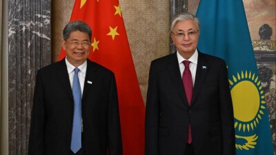 Представитель китайской Sinopec рассказал Токаеву об инвестпроектах компании в Казахстане