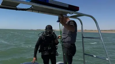 Лодка перевернулась на Капшагайском водохранилище: спасатели несколько дней ищут пропавшего мужчину