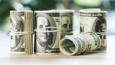 Курс доллара в Казахстане немного снизился