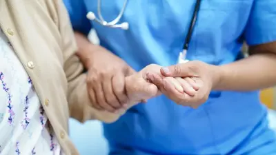 Медсёстры начали принимать пациентов в поликлиниках Казахстана: в чём они не могут заменить врача