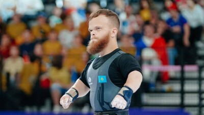 Касым-Жомарт Токаев поздравил двукратного чемпиона Паралимпиады Давида Дегтярёва