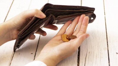 Почему в Казахстане такая низкая минимальная зарплата