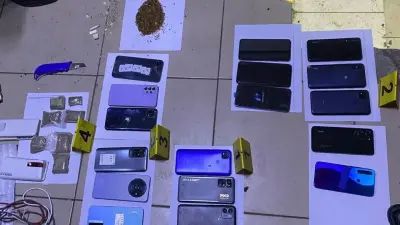 Деревянный брус, начинённый 17 телефонами и ручкой с камерой, пытались доставить в колонию Уральска