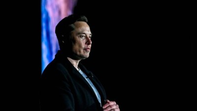 Илон Маск продал акции Tesla на 7 млрд долларов