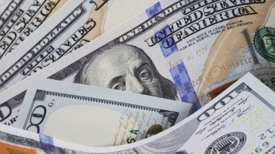 Сколько стоит доллар на бирже и в обменниках Казахстана 5 декабря