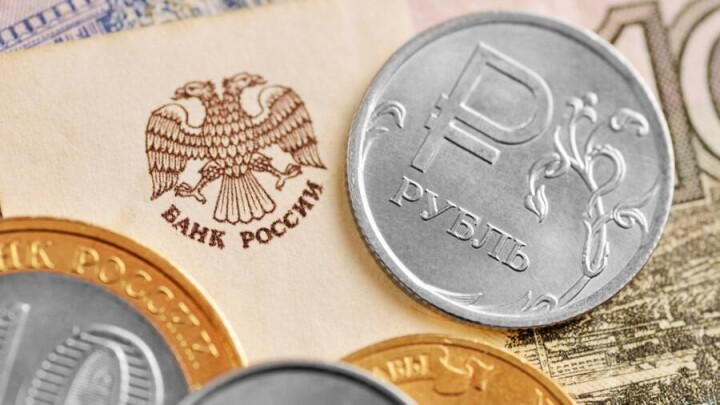 Курс рубля к тенге продолжает расти. В Нацбанке назвали причину