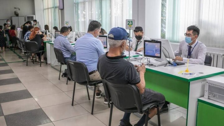 Число россиян, получивших ИИН в Казахстане, возросло в 16 раз, украинцев – втрое