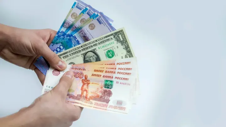 Рубль – меньше 6, доллар – 480 тенге: курсы обмена валют снизили в Казахстане