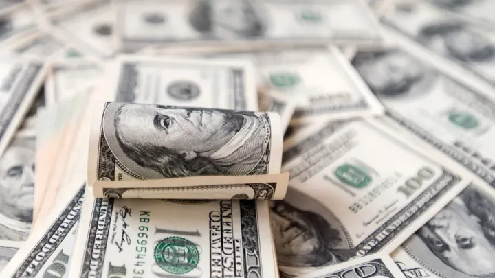 Курс доллара вырос ещё на 3 тенге на бирже 24 июля
