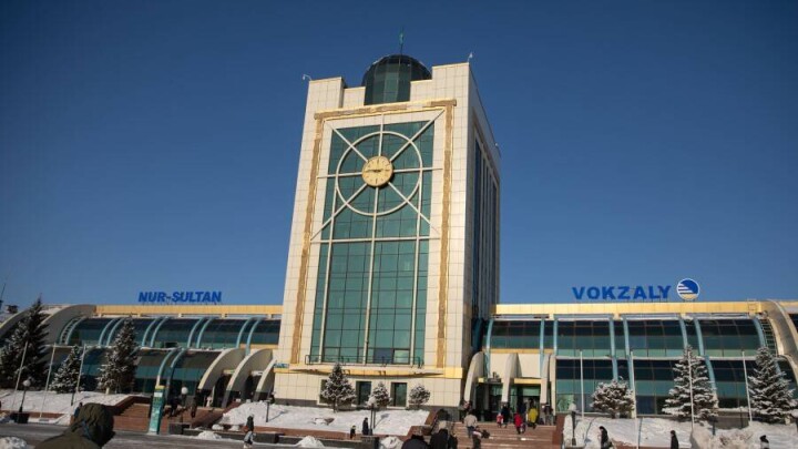 В Нур-Султане отменят бесплатную парковку на старом вокзале