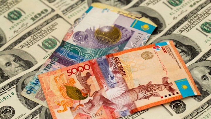 Доллар стал ещё дороже к тенге на бирже 5 декабря