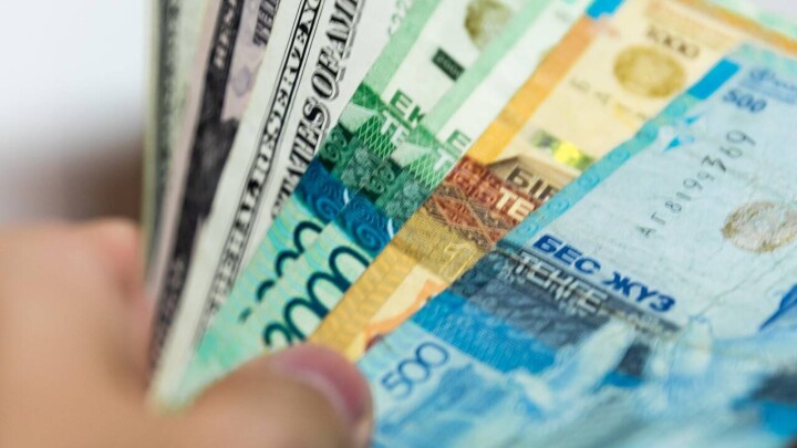 Курс доллара вырос на бирже KASE 4 сентября