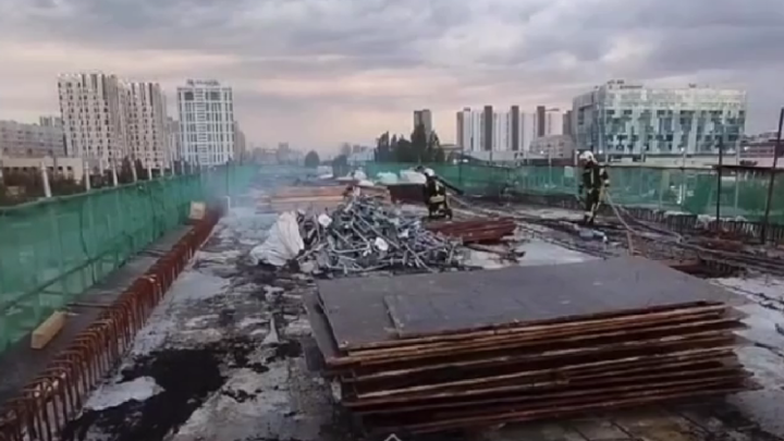 LRT загорелась в Астане