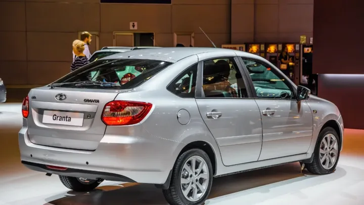 Lada из России стала роскошью: новые ставки утильсбора вступили в силу в Казахстане