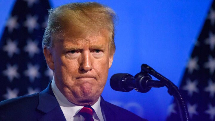 Трампу предъявят уголовные обвинения по 30 эпизодам мошенничества. Это историческое событие для США