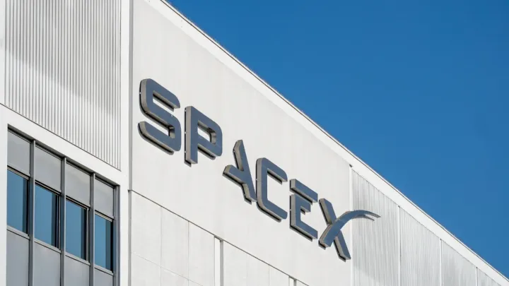 SpaceX подала заявку на IPO: Илон Маск может стать триллионером