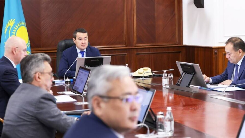 Смаилов поручил обсудить новый закон о СМИ с общественностью, экспертами и журналистами