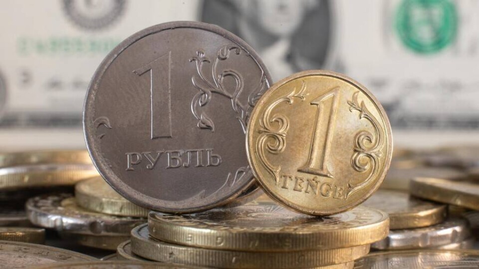 Сколько стоит рубль на бирже и в обменниках Казахстана 12 сентября