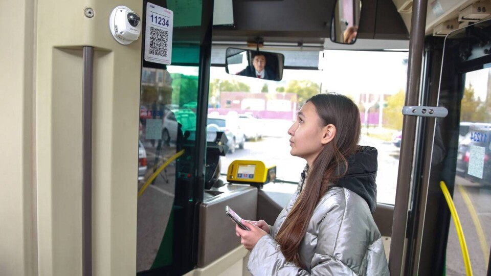 Астанчане не могут оплатить проезд в автобусах через QR-код из-за технического сбоя
