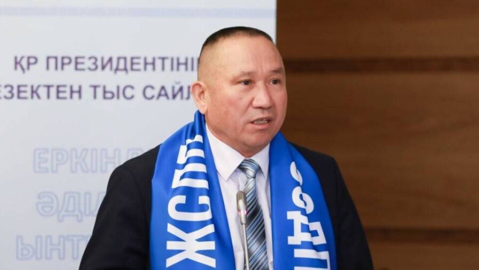 Кандидат от оппозиции сдал документы в ЦИК