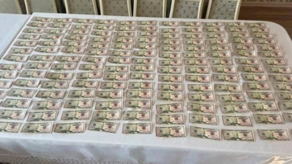 Членам транснациональной группировки вынесли приговор за поставку в Казахстан фальшивых долларов и евро
