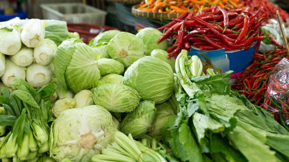 Восемь социально значимых продуктов подешевели за неделю в Казахстане