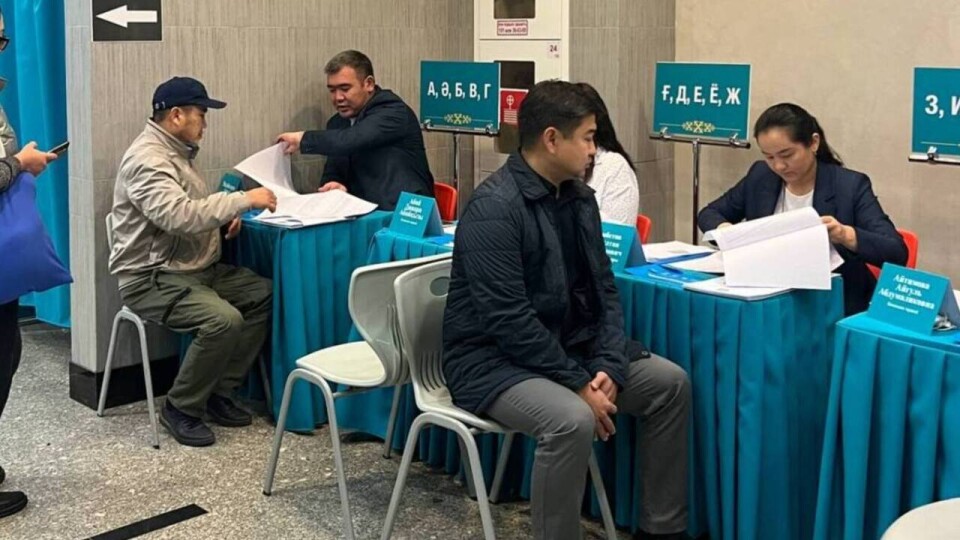 В Казахстане открылись участки для голосования на референдуме по АЭС. Начали работу избирательные комиссии