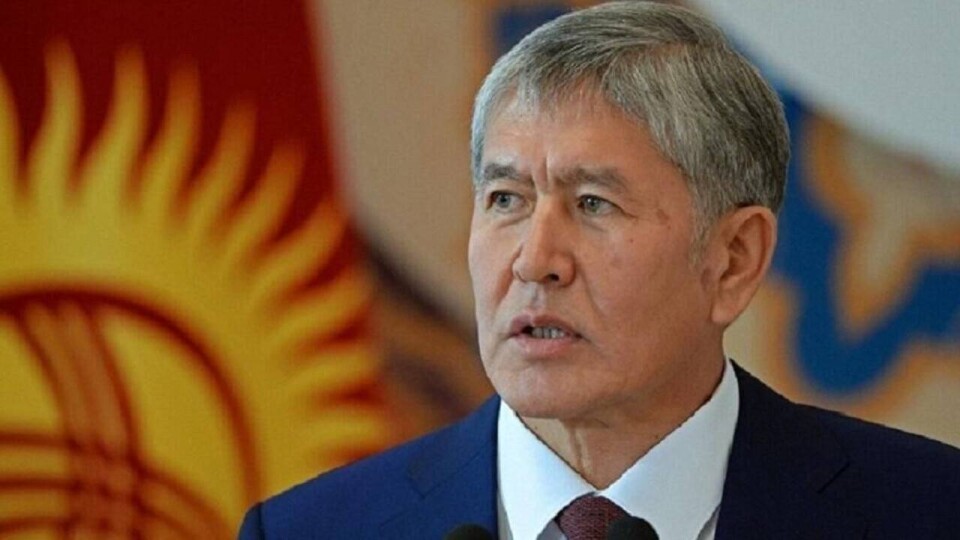 "Наступил на что-то – неприятно, но идёшь дальше". Атамбаев рассказал об отношении к Жээнбекову и богатстве
