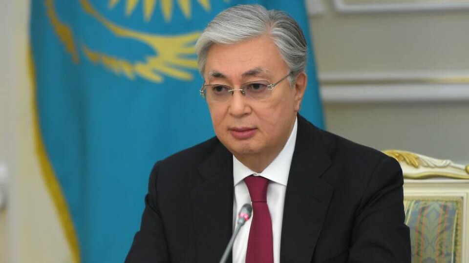 Токаев поручил привлечь к ответственности виновных в загрязнении реки Калжыр в ВКО