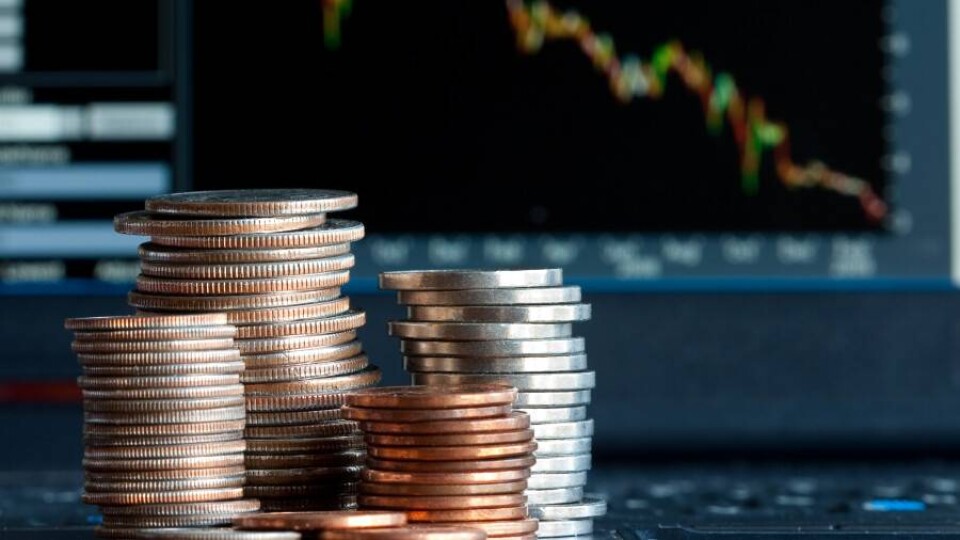 Цены на золото выросли впервые за три торговые сессии. Стоит ли вкладывать в драгметалл