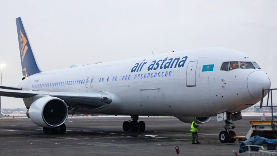 Продали дорого, а теперь выкупают дешевле? В Air Astana объяснили свои действия по акциям