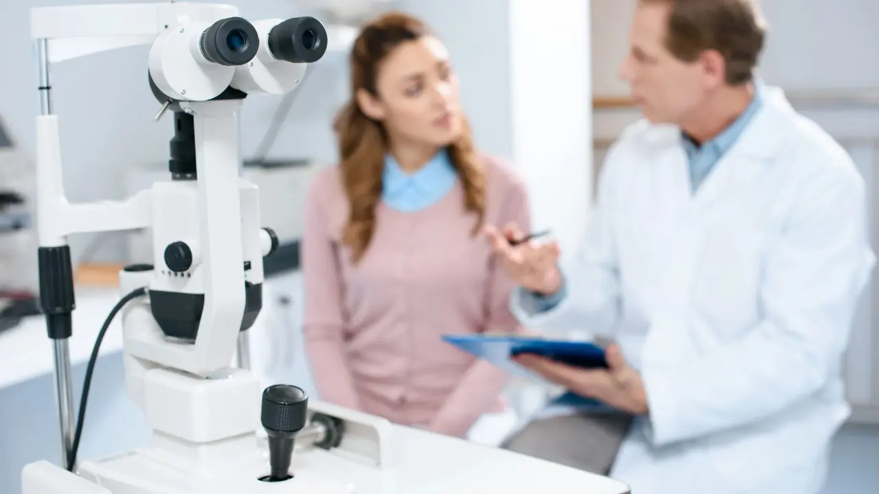 Оплатить лечение глаз пенсионными излишками теперь нельзя, объявил Отбасы банк