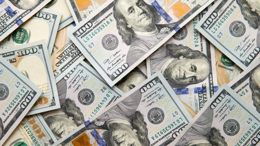 Доллар подорожал к тенге на бирже
