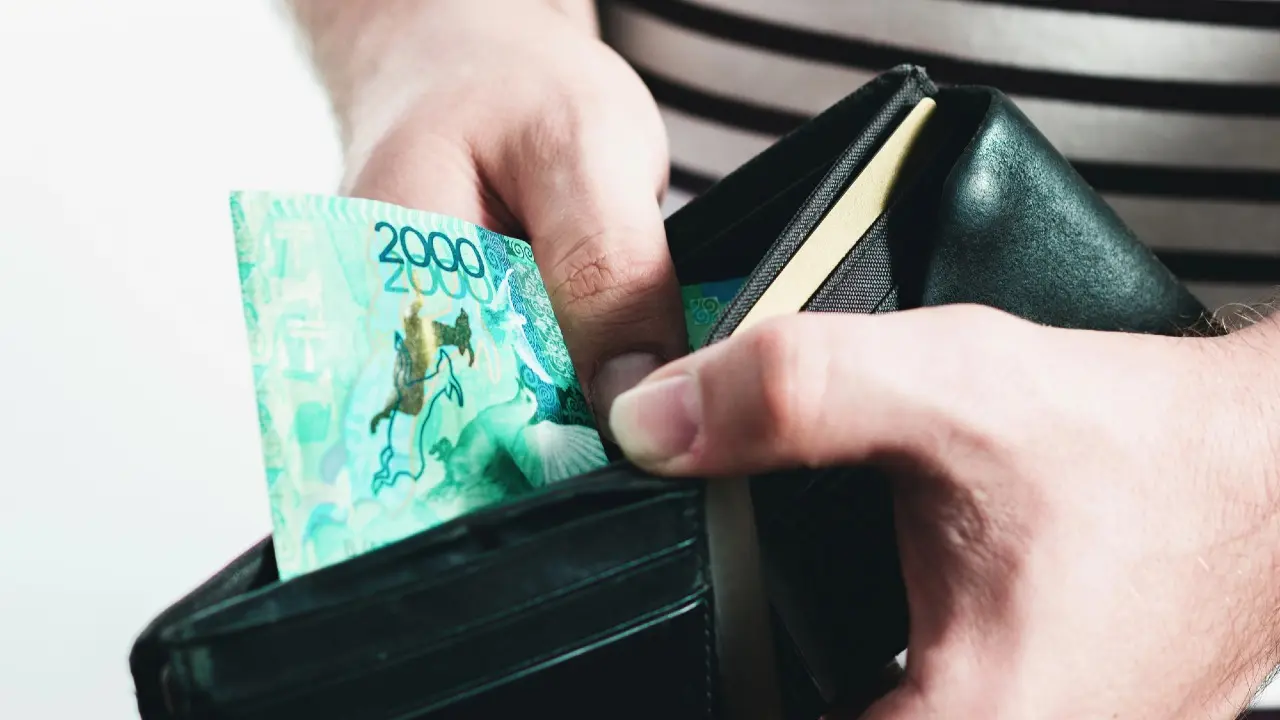 Потеря 10% при отмене концерта: законно ли взимать комиссию и как вернуть всю сумму за билеты