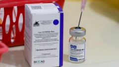 Опубликованы результаты третьей фазы испытаний "Спутника V", которым прививают казахстанцев. Главное