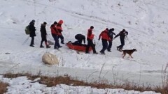 Спасатели эвакуировали мужчину с травмой ноги из урочища Кок-Жайлау